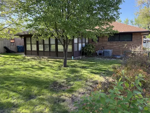 1916 12th St, Peru, IL 61354 photo 23