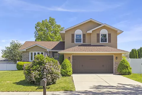 2810 Billie Limacher Ln, Plainfield, IL 60586