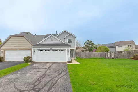 29 Weston Ct, South Elgin, IL 60177