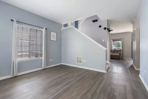 Living - Undisclosed, Minooka, IL 60447 photo 1 of 2