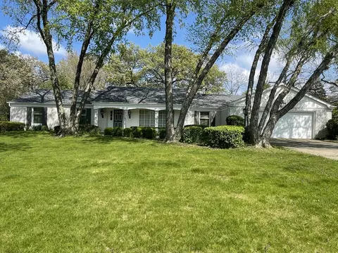 708 Timberline Dr, Joliet, IL 60431