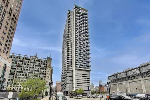 235 W Van Buren St #3414, Chicago, IL 60607