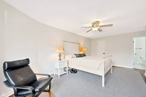 711 S River Rd S #309, Des Plaines, IL 60016 photo 10