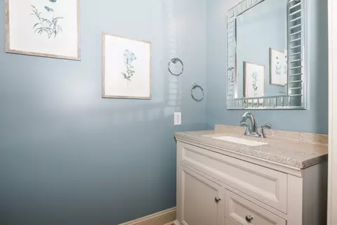 Bath - 2201 Foxtail Rd, Bloomington, IL 61704 photo 1 of 10