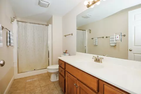 Bath - 2201 Foxtail Rd, Bloomington, IL 61704 photo 10 of 10