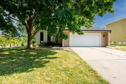 107 Regal Dr, Normal, IL 61761