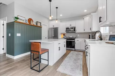 Kitchen - 711 Rapp Dr, Mahomet, IL 61853 photo 1 of 3