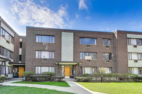 3441 W Bryn Mawr Ave #1E, Chicago, IL 60659