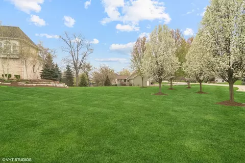 Exterior - 2001 Anthony Ln, Mchenry, IL 60051 photo 3 of 31