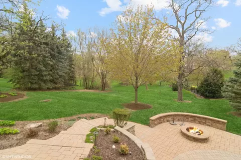 Exterior - 2001 Anthony Ln, Mchenry, IL 60051 photo 4 of 31