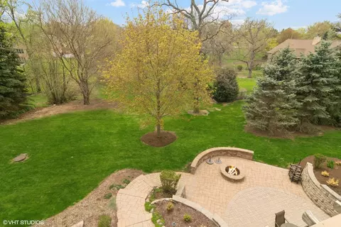 Exterior - 2001 Anthony Ln, Mchenry, IL 60051 photo 17 of 31