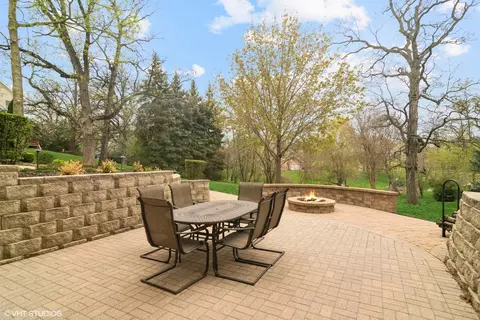 Exterior - 2001 Anthony Ln, Mchenry, IL 60051 photo 7 of 31