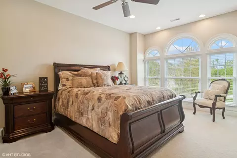 Bedroom - 2001 Anthony Ln, Mchenry, IL 60051 photo 2 of 3
