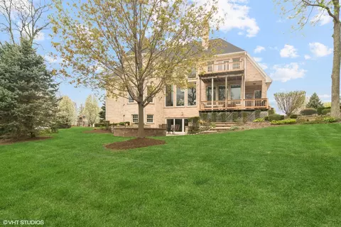 Exterior - 2001 Anthony Ln, Mchenry, IL 60051 photo 16 of 31