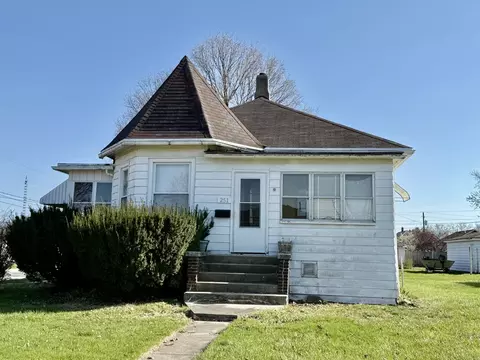 251 E 1st St, Oglesby, IL 61348 photo 5