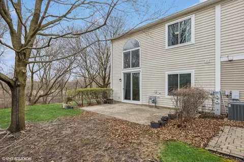 Exterior - 1601 Spaulding Rd, Bartlett, IL 60103 photo 2 of 2