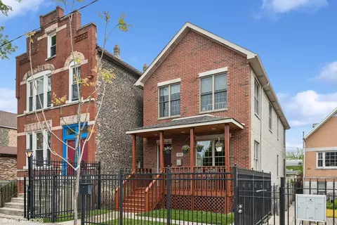 837 W 34th Pl, Chicago, IL 60608