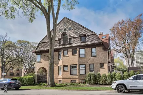 1401 Elmwood Ave, Evanston, IL 60201