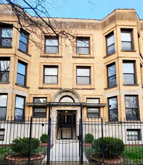 6549 S Ellis Ave #2S, Chicago, IL 60637