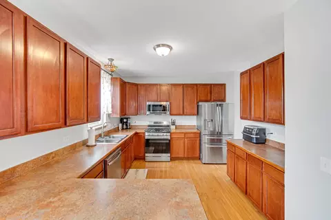 7662 Pin Oak Ct, Plainfield, IL 60586 photo 9