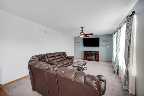 7662 Pin Oak Ct, Plainfield, IL 60586 photo 12