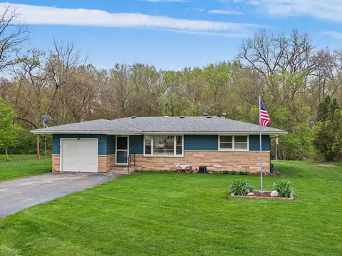 4603 Bonner Dr, Mchenry, IL 60050