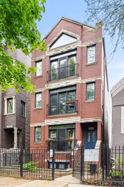 2033 W Rice St #3, Chicago, IL 60622