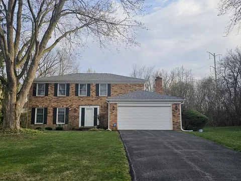 81 W North Ave, Lake Forest, IL 60045