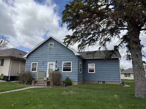 308 E 1st St, Oglesby, IL 61348