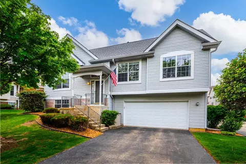 17436 Teton Cir, Lockport, IL 60441