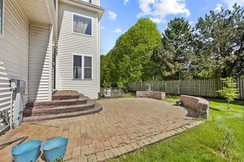 Exterior - 2575 Adamsway Dr, Aurora, IL 60502 photo 4 of 5