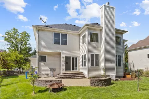 Exterior - 2575 Adamsway Dr, Aurora, IL 60502 photo 3 of 5