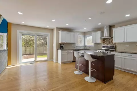Kitchen - 2575 Adamsway Dr, Aurora, IL 60502 photo 1 of 4