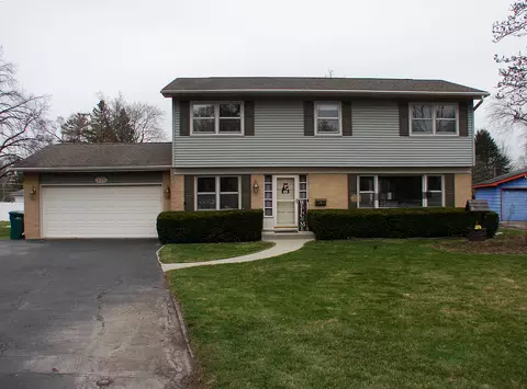 571 Dawn Cir, Grayslake, IL 60030