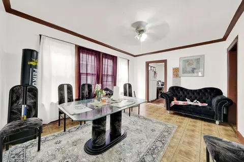 6022 S Artesian Ave, Chicago, IL 60629 photo 4