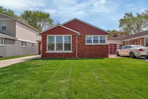 8933 S Utica Ave, Evergreen Park, IL 60805
