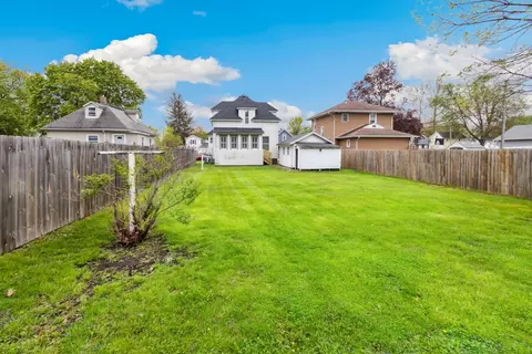 808 E 6th St, Sterling, IL 61081 photo 4