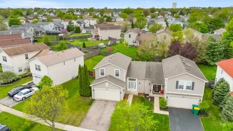 View/Area - 2205 Henning Pl, Plainfield, IL 60586 photo 1 of 4