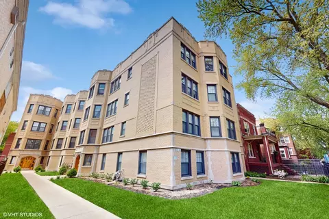 7524 N Winchester Ave #3E, Chicago, IL 60626