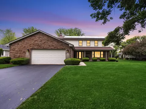 848 Braintree Ln, Bartlett, IL 60103 photo 2