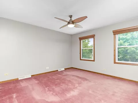 848 Braintree Ln, Bartlett, IL 60103 photo 17