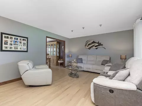 848 Braintree Ln, Bartlett, IL 60103 photo 9