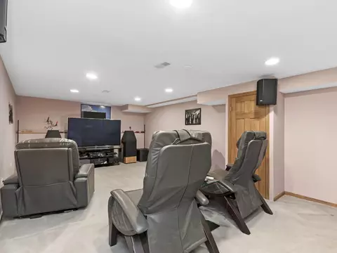 848 Braintree Ln, Bartlett, IL 60103 photo 21