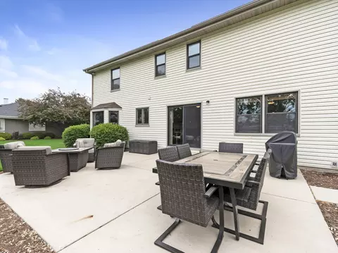 848 Braintree Ln, Bartlett, IL 60103 photo 22