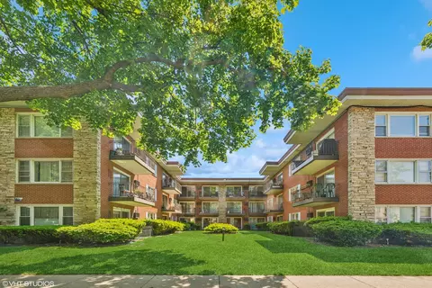 4225 N Keystone Ave #1C, Chicago, IL 60641