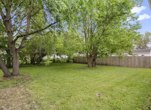 Exterior - 1967 E Spruce St, Kankakee, IL 60901 photo 3 of 3