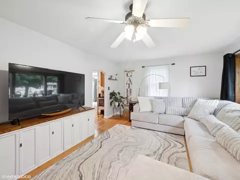 1345 Winaki Trl, Algonquin, IL 60102 photo 9