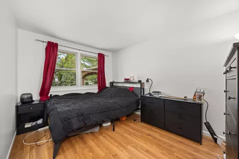 Bedroom - 800 Bryn Mawr Ave, Bartlett, IL 60103 photo 2 of 3