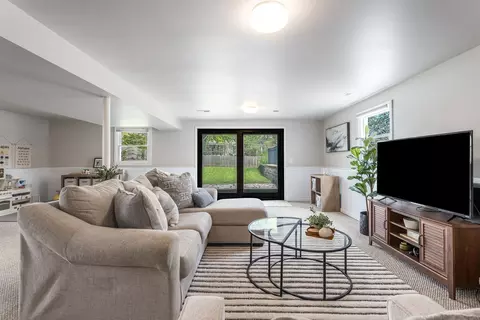 Living - 1617 Orth Dr, Wheaton, IL 60189 photo 4 of 5