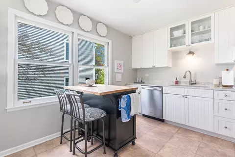 Kitchen - 1617 Orth Dr, Wheaton, IL 60189 photo 1 of 3